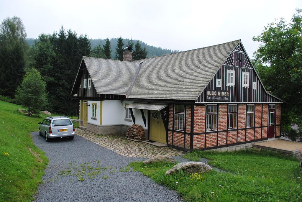 Chata Hugo - 3 Retreat Apartments Tanvald Eksteriør bilde