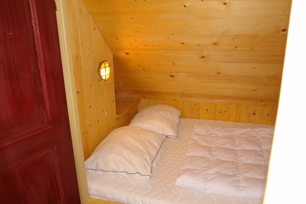 Chata Hugo - 3 Retreat Apartments Tanvald Eksteriør bilde